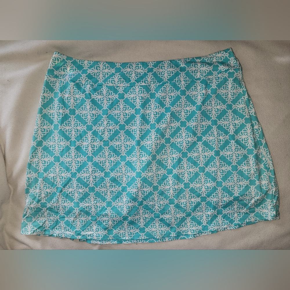LuLu-B 1X pull-on sport skort UPF 50+ sun protection fabric in a blue Geo Knot - Picture 2 of 9